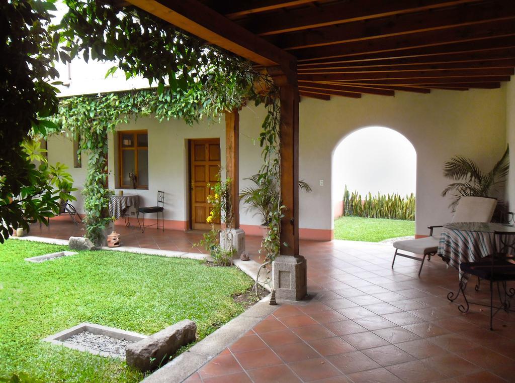Bed and Breakfast Chez Daniel Antigua Exterior foto